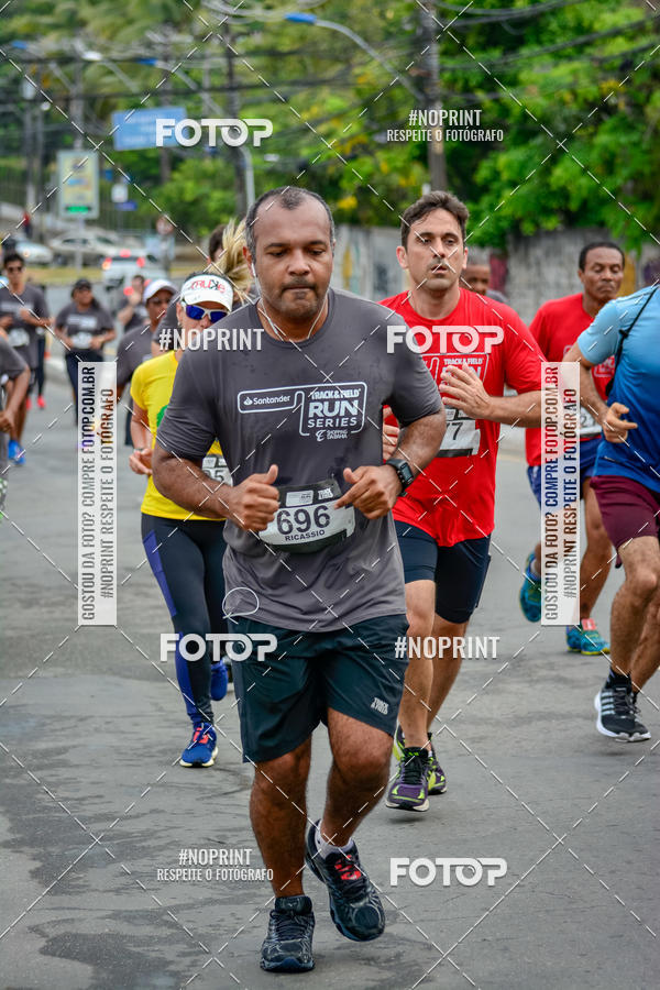 Buy your photos of the eventSantander Track&Field Run Series - Shopping da Bahia on Fotop