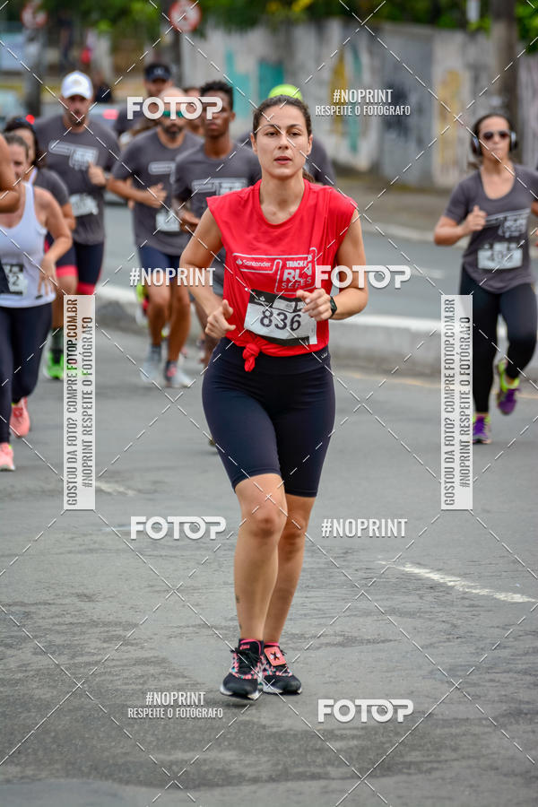 Buy your photos of the eventSantander Track&Field Run Series - Shopping da Bahia on Fotop