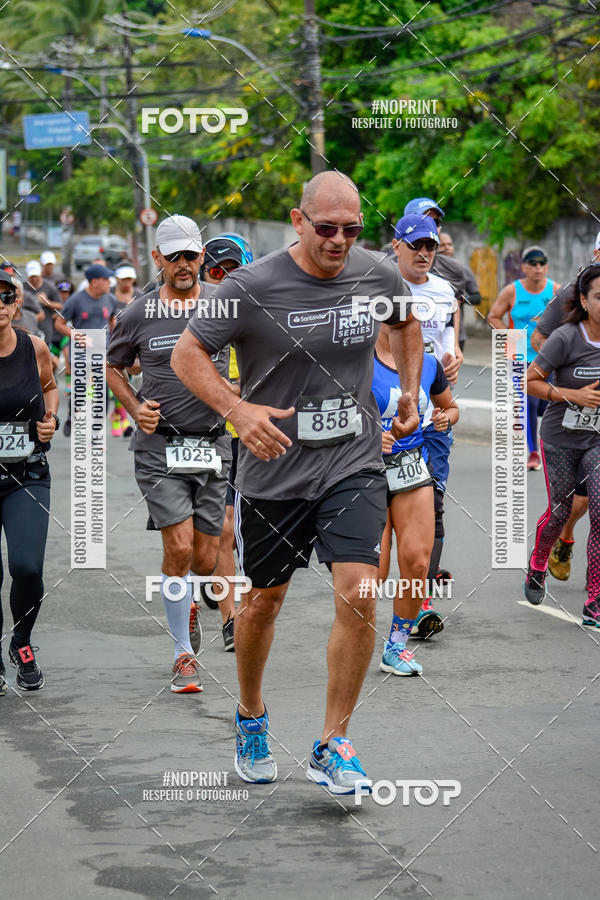 Buy your photos of the eventSantander Track&Field Run Series - Shopping da Bahia on Fotop