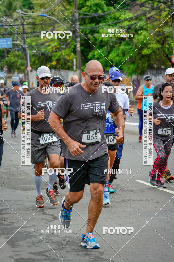 Buy your photos of the eventSantander Track&Field Run Series - Shopping da Bahia on Fotop