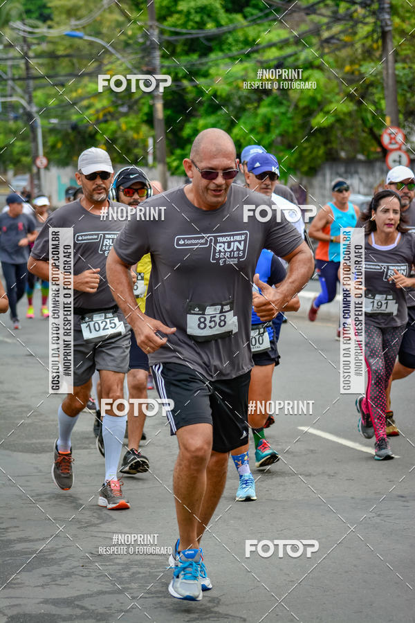 Buy your photos of the eventSantander Track&Field Run Series - Shopping da Bahia on Fotop