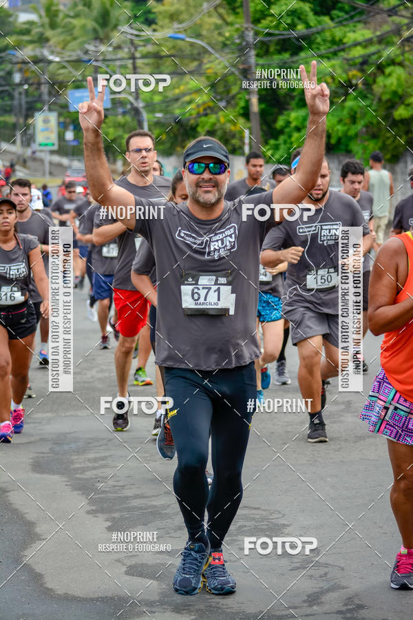 Buy your photos of the eventSantander Track&Field Run Series - Shopping da Bahia on Fotop