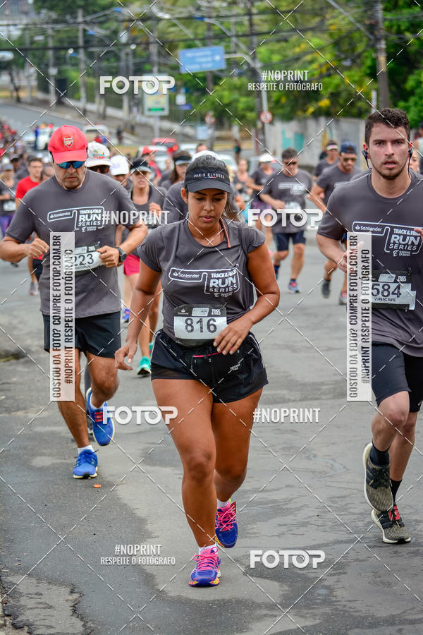 Buy your photos of the eventSantander Track&Field Run Series - Shopping da Bahia on Fotop