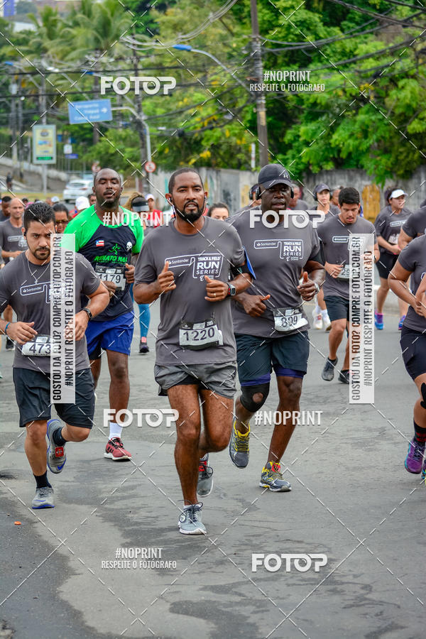 Buy your photos of the eventSantander Track&Field Run Series - Shopping da Bahia on Fotop
