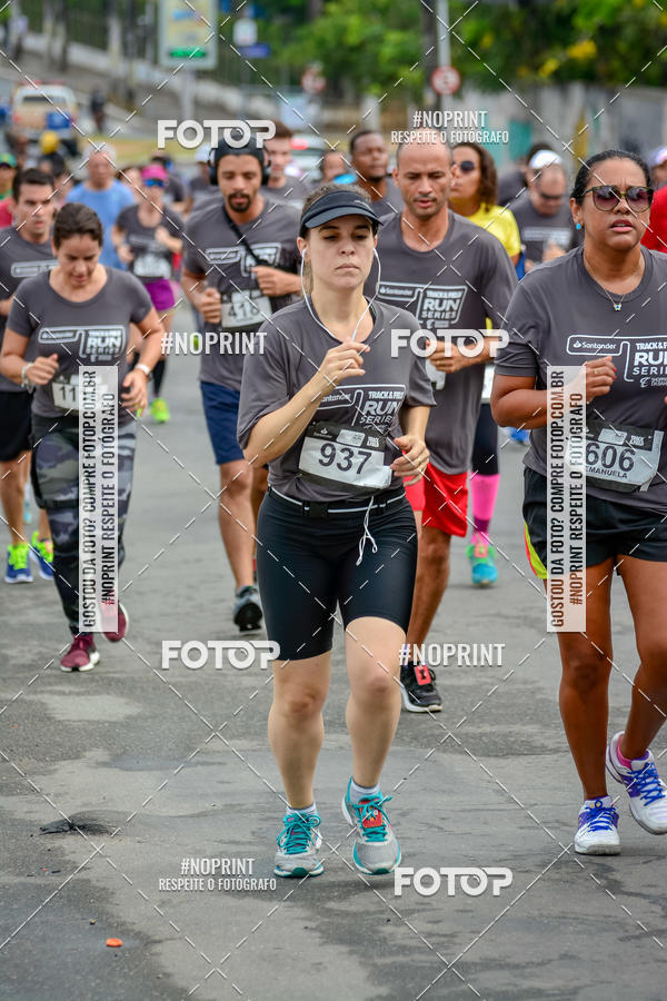 Buy your photos of the eventSantander Track&Field Run Series - Shopping da Bahia on Fotop