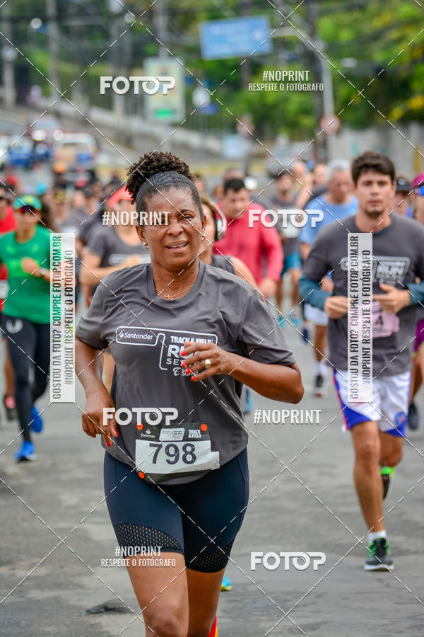 Buy your photos of the eventSantander Track&Field Run Series - Shopping da Bahia on Fotop