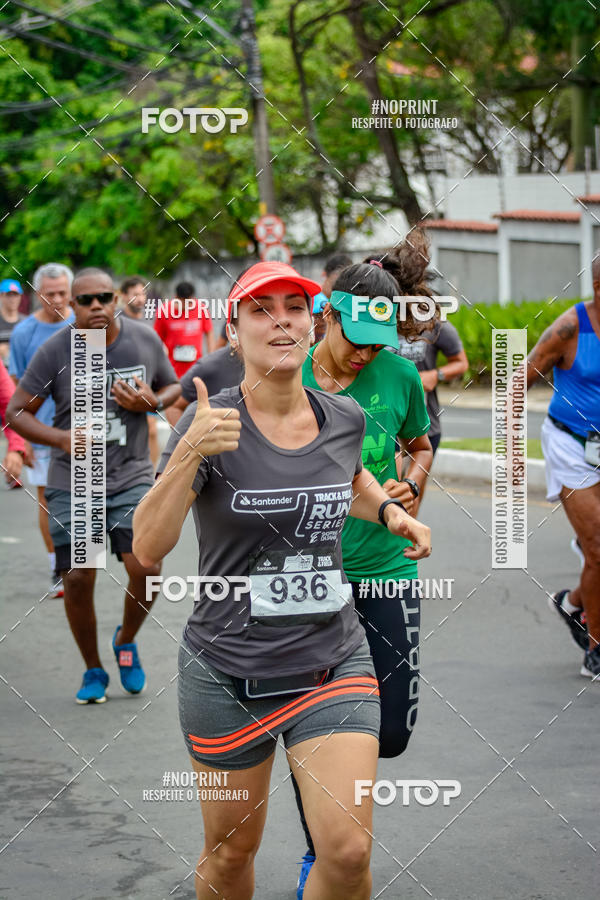 Buy your photos of the eventSantander Track&Field Run Series - Shopping da Bahia on Fotop