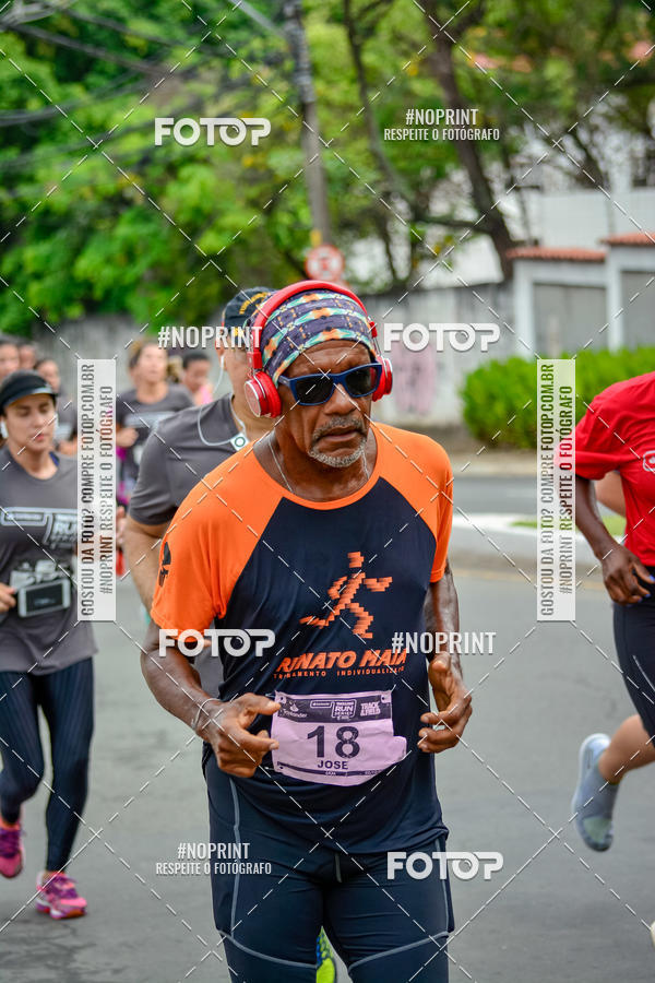 Buy your photos of the eventSantander Track&Field Run Series - Shopping da Bahia on Fotop