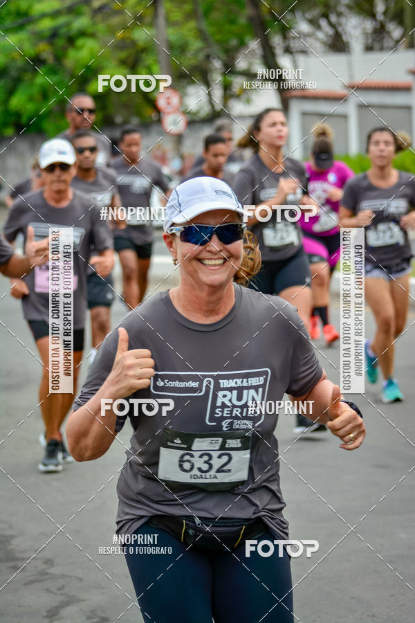 Buy your photos of the eventSantander Track&Field Run Series - Shopping da Bahia on Fotop
