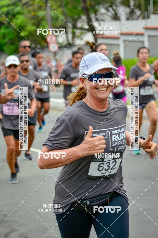 Buy your photos of the eventSantander Track&Field Run Series - Shopping da Bahia on Fotop