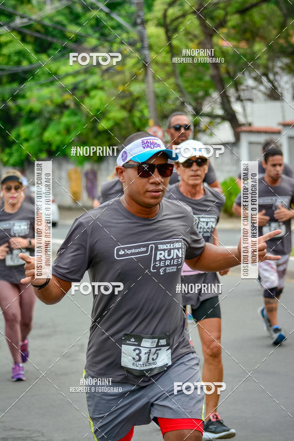 Buy your photos of the eventSantander Track&Field Run Series - Shopping da Bahia on Fotop