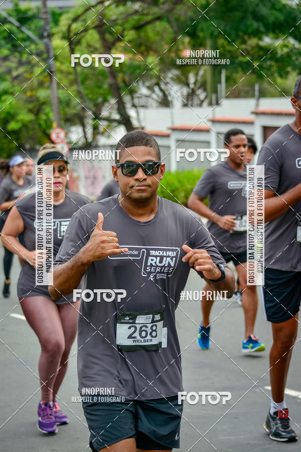 Buy your photos of the eventSantander Track&Field Run Series - Shopping da Bahia on Fotop