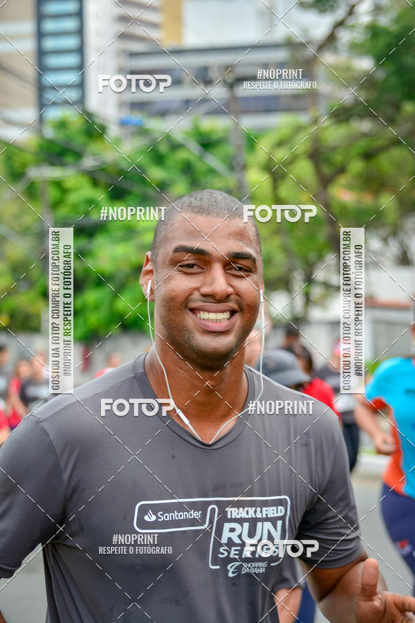 Buy your photos of the eventSantander Track&Field Run Series - Shopping da Bahia on Fotop