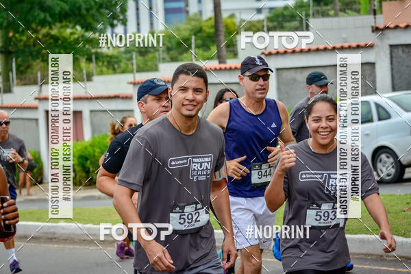 Buy your photos of the eventSantander Track&Field Run Series - Shopping da Bahia on Fotop