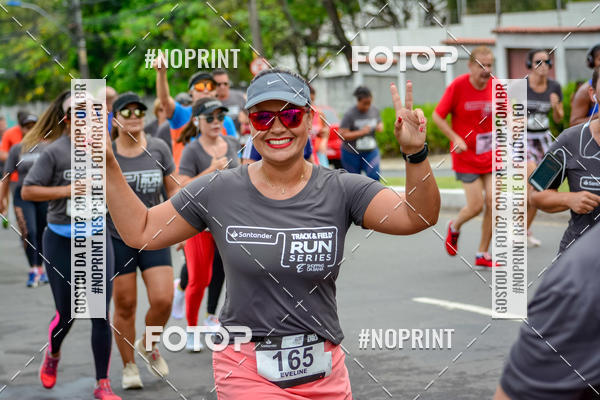 Buy your photos of the eventSantander Track&Field Run Series - Shopping da Bahia on Fotop