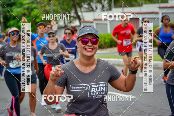 Buy your photos of the eventSantander Track&Field Run Series - Shopping da Bahia on Fotop