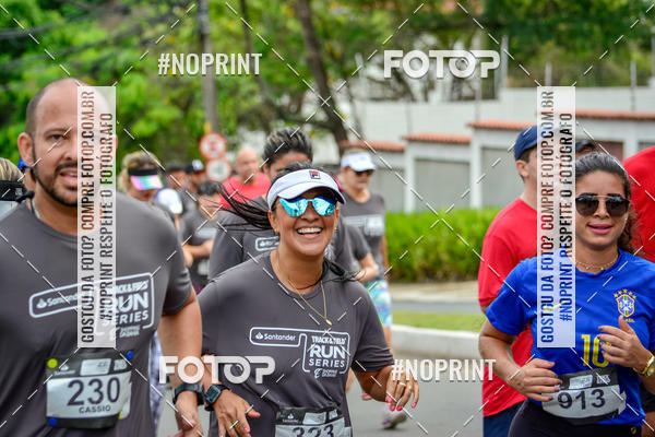Buy your photos of the eventSantander Track&Field Run Series - Shopping da Bahia on Fotop