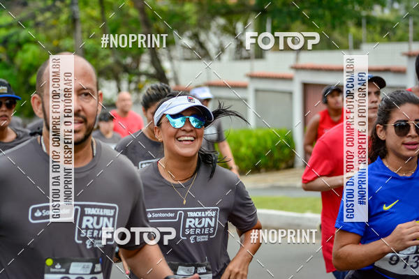 Buy your photos of the eventSantander Track&Field Run Series - Shopping da Bahia on Fotop
