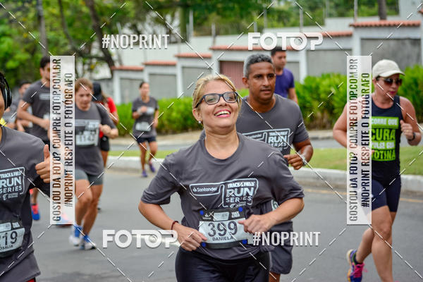 Buy your photos of the eventSantander Track&Field Run Series - Shopping da Bahia on Fotop