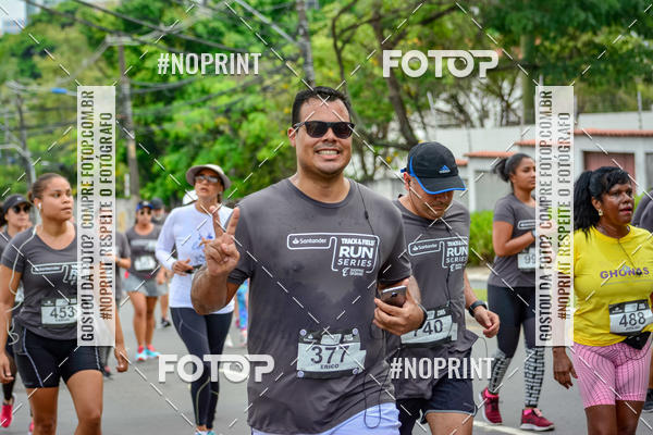 Buy your photos of the eventSantander Track&Field Run Series - Shopping da Bahia on Fotop