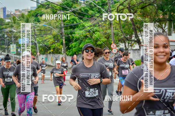 Buy your photos of the eventSantander Track&Field Run Series - Shopping da Bahia on Fotop