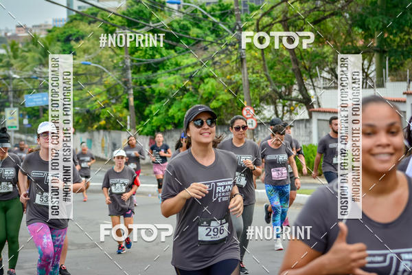 Buy your photos of the eventSantander Track&Field Run Series - Shopping da Bahia on Fotop