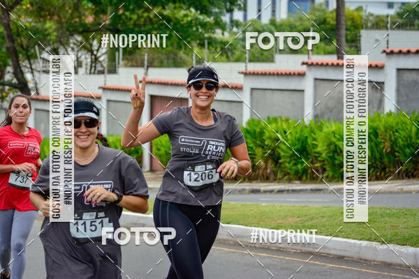 Buy your photos of the eventSantander Track&Field Run Series - Shopping da Bahia on Fotop