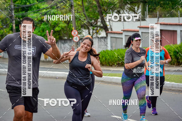 Buy your photos of the eventSantander Track&Field Run Series - Shopping da Bahia on Fotop