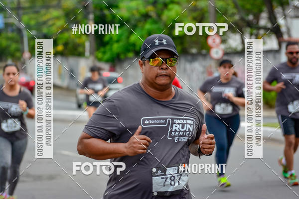 Buy your photos of the eventSantander Track&Field Run Series - Shopping da Bahia on Fotop