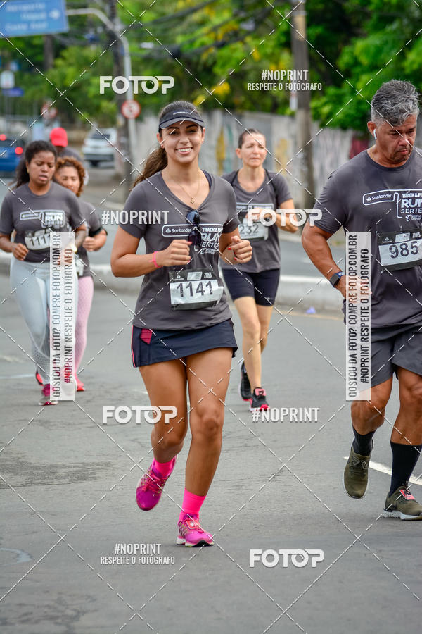 Buy your photos of the eventSantander Track&Field Run Series - Shopping da Bahia on Fotop