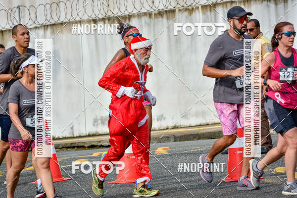 Buy your photos of the eventSantander Track&Field Run Series - Shopping da Bahia on Fotop