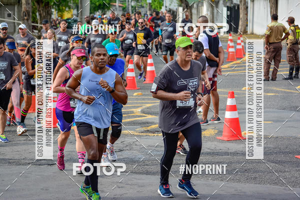 Buy your photos of the eventSantander Track&Field Run Series - Shopping da Bahia on Fotop