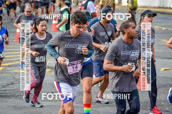 Buy your photos of the eventSantander Track&Field Run Series - Shopping da Bahia on Fotop