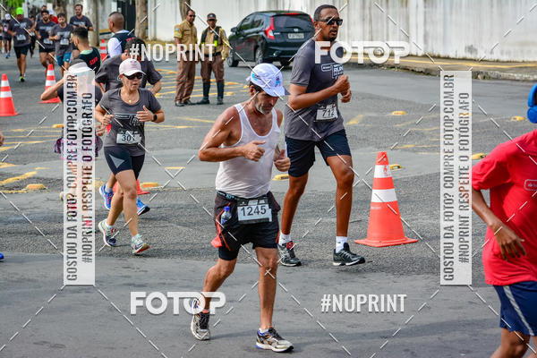 Buy your photos of the eventSantander Track&Field Run Series - Shopping da Bahia on Fotop