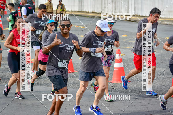 Buy your photos of the eventSantander Track&Field Run Series - Shopping da Bahia on Fotop