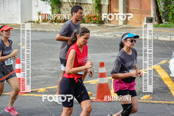 Buy your photos of the eventSantander Track&Field Run Series - Shopping da Bahia on Fotop