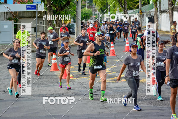 Buy your photos of the eventSantander Track&Field Run Series - Shopping da Bahia on Fotop