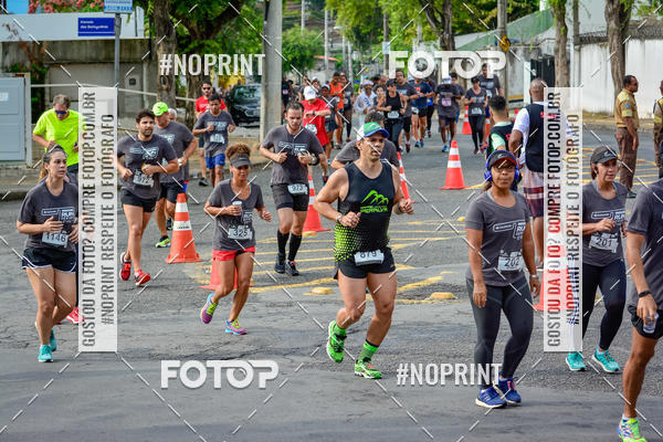 Buy your photos of the eventSantander Track&Field Run Series - Shopping da Bahia on Fotop
