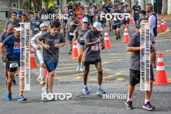 Buy your photos of the eventSantander Track&Field Run Series - Shopping da Bahia on Fotop