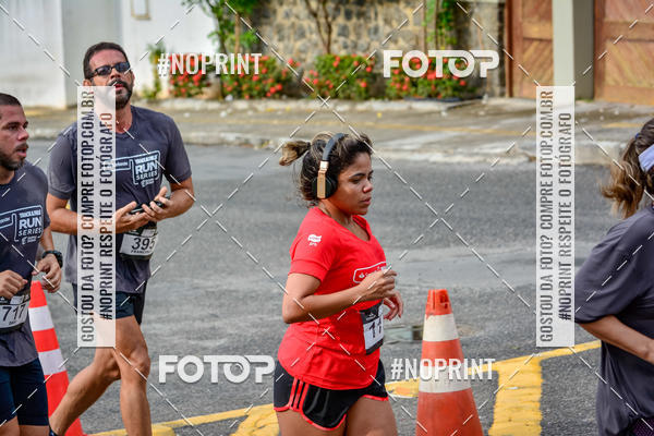Buy your photos of the eventSantander Track&Field Run Series - Shopping da Bahia on Fotop