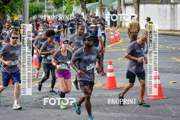 Buy your photos of the eventSantander Track&Field Run Series - Shopping da Bahia on Fotop
