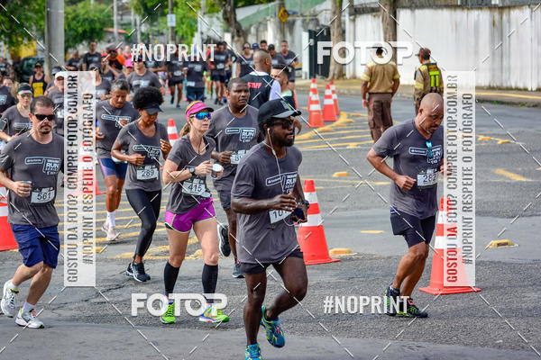 Buy your photos of the eventSantander Track&Field Run Series - Shopping da Bahia on Fotop