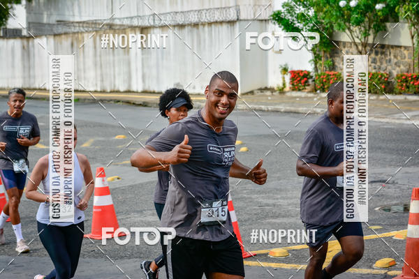 Buy your photos of the eventSantander Track&Field Run Series - Shopping da Bahia on Fotop