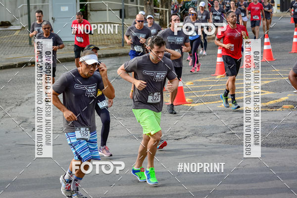 Buy your photos of the eventSantander Track&Field Run Series - Shopping da Bahia on Fotop