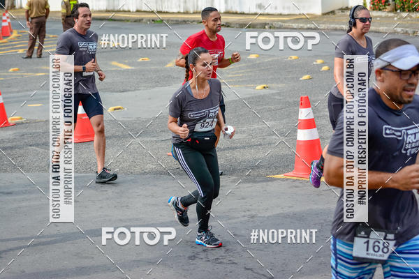 Buy your photos of the eventSantander Track&Field Run Series - Shopping da Bahia on Fotop