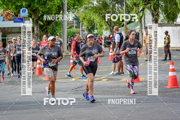 Buy your photos of the eventSantander Track&Field Run Series - Shopping da Bahia on Fotop