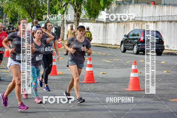 Buy your photos of the eventSantander Track&Field Run Series - Shopping da Bahia on Fotop