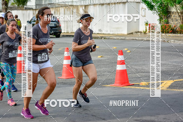 Buy your photos of the eventSantander Track&Field Run Series - Shopping da Bahia on Fotop