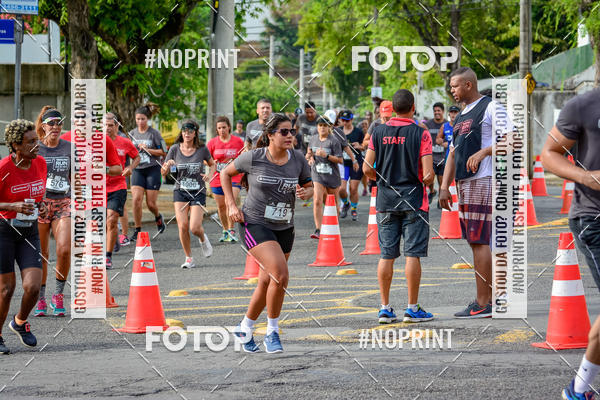 Buy your photos of the eventSantander Track&Field Run Series - Shopping da Bahia on Fotop