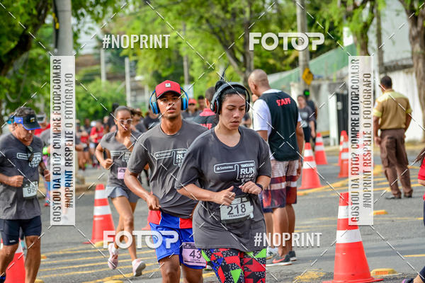 Buy your photos of the eventSantander Track&Field Run Series - Shopping da Bahia on Fotop